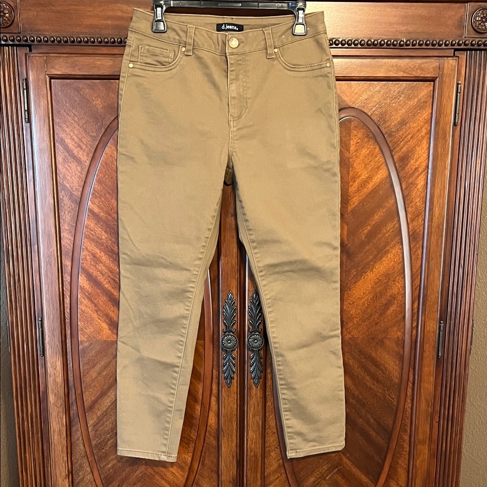 d. jeans Classic Tan Pants